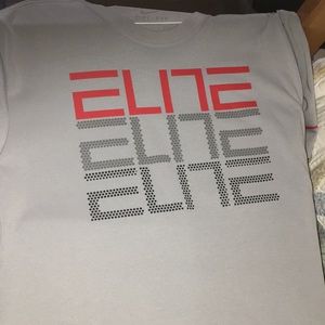 Nike Elite Tee Size Medium NEVER WORN